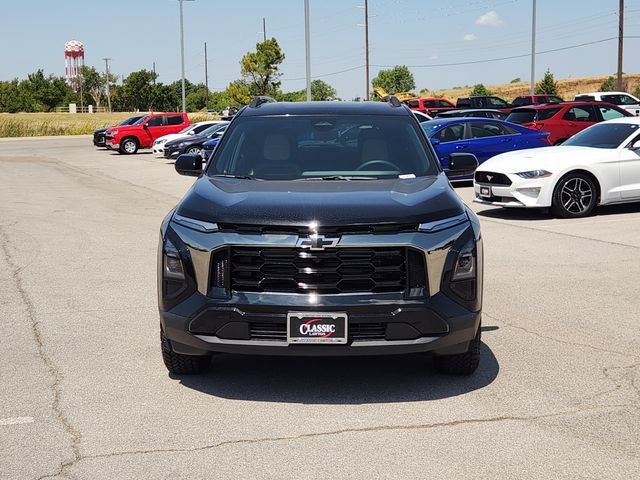 New 2027 Mosaic Black Metallic Chevrolet ACTIV image 2