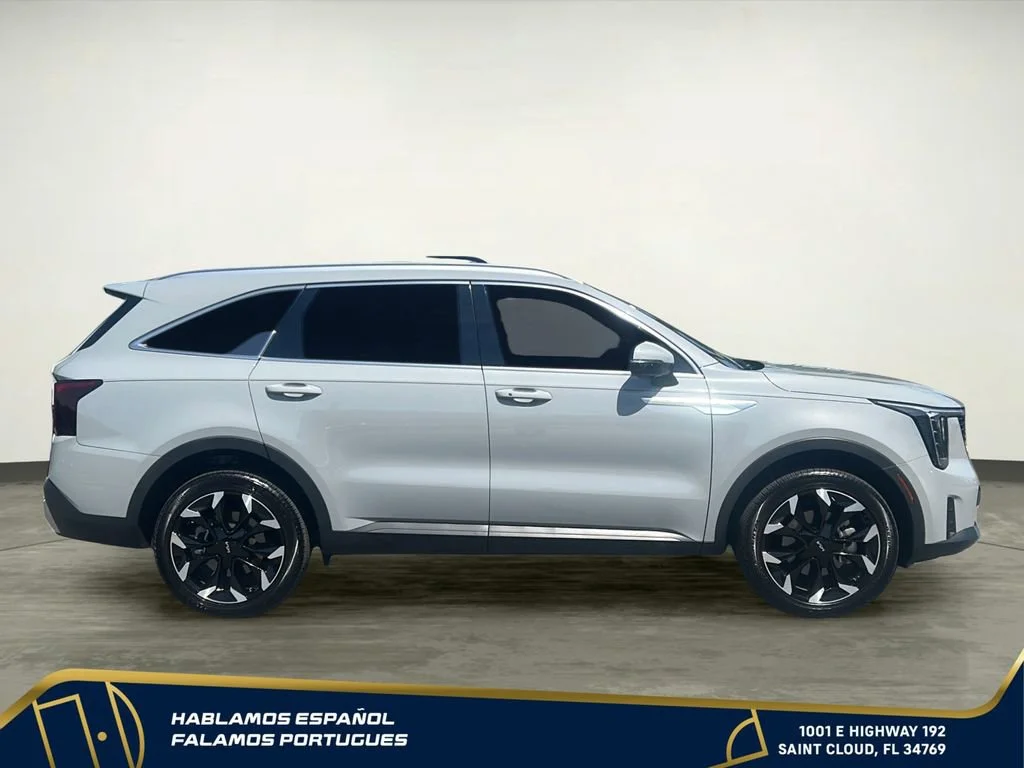 Used 2025 Gray Kia EX image 7