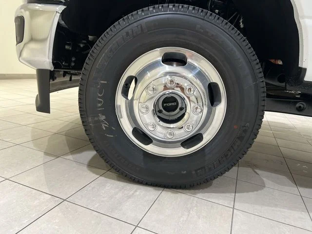 New 2026 White Ford XLT image 27