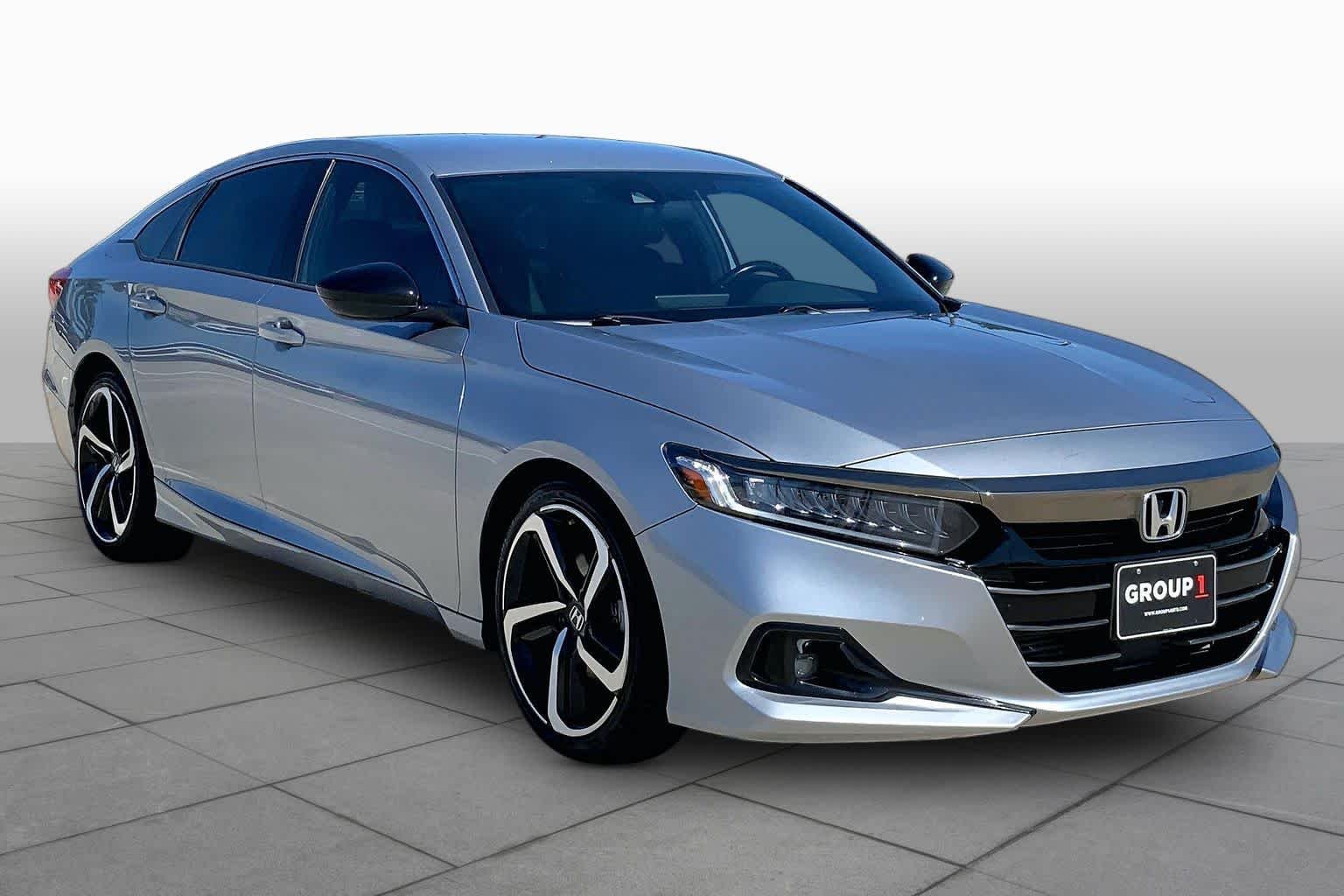 Used 2021 Lunar Silver Metallic Honda Sport image 3