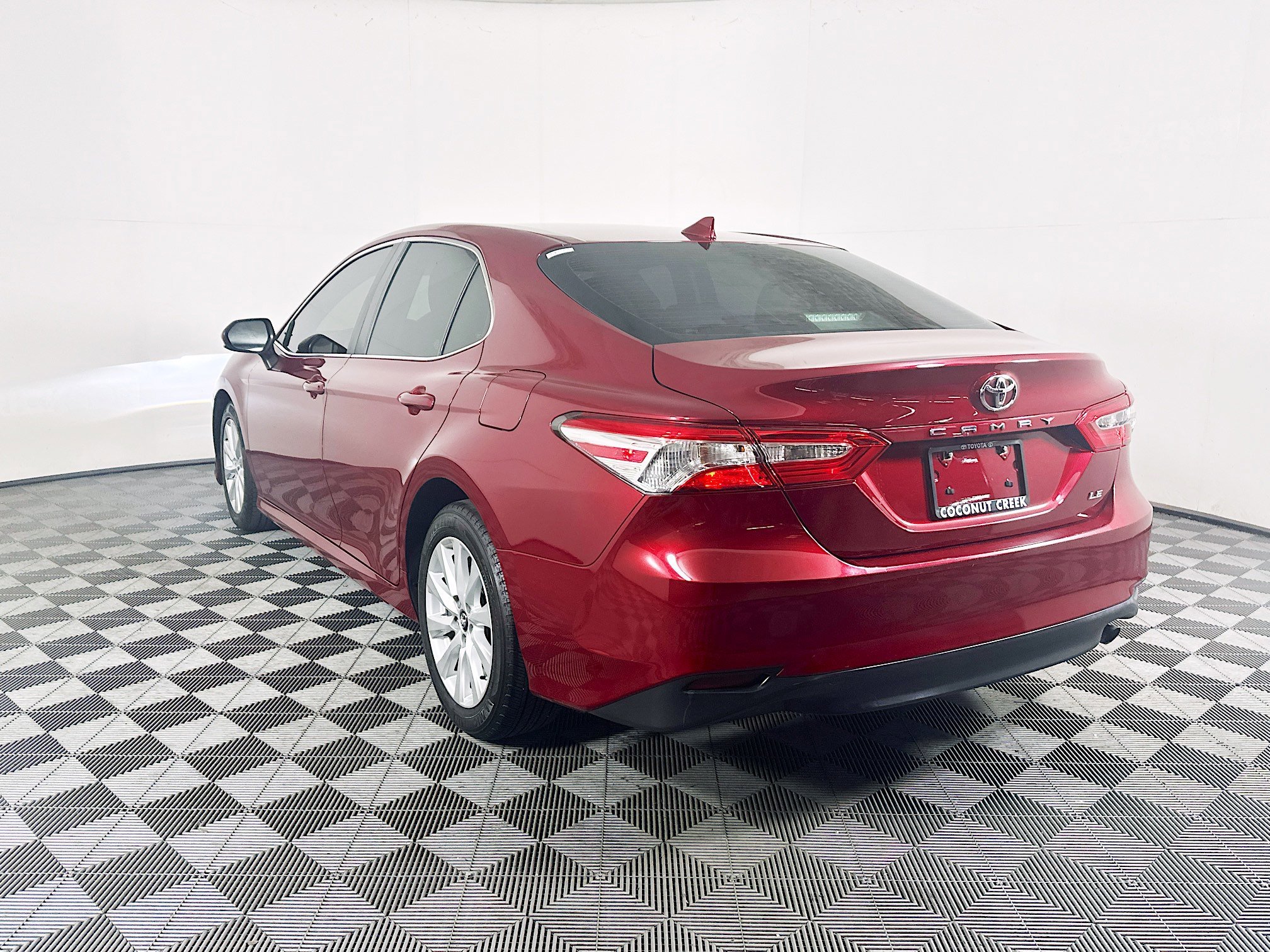 2019 Toyota Camry thumbnail 7