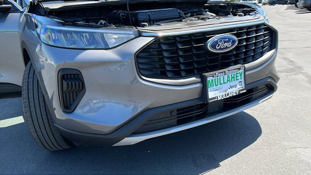 Used 2024 Gray Ford Active image 11