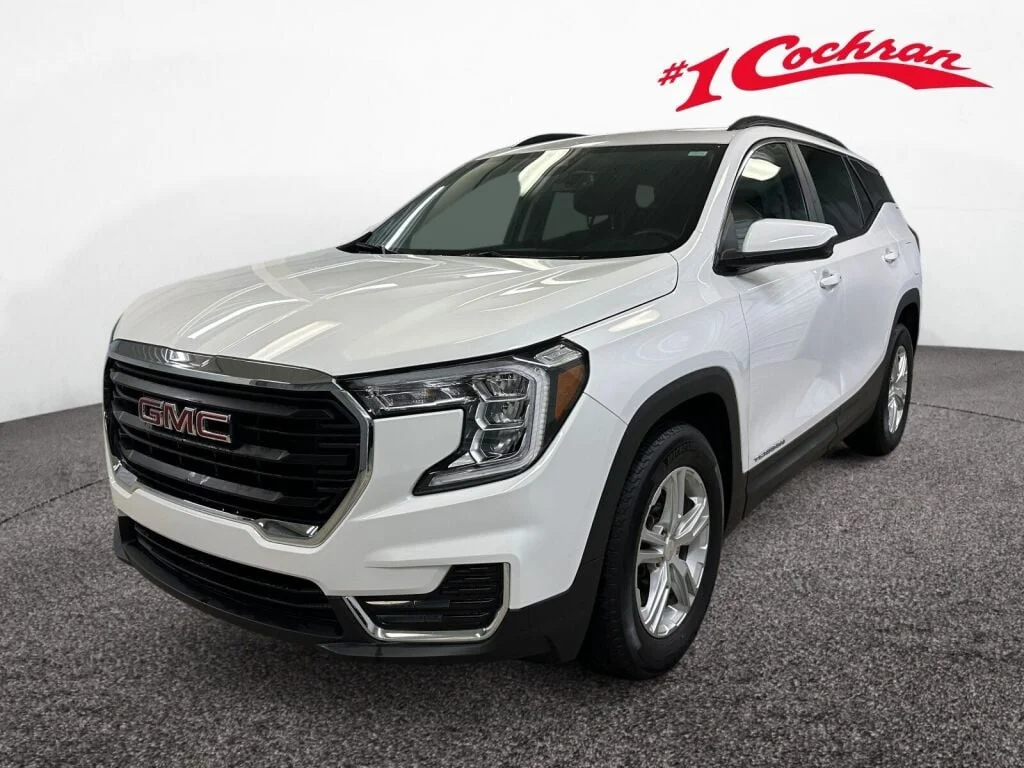 Used 2023 Summit White GMC SLE image 35