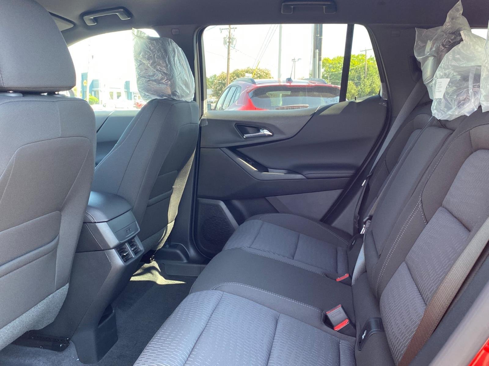 2027 Chevrolet Equinox LT - Photo 20