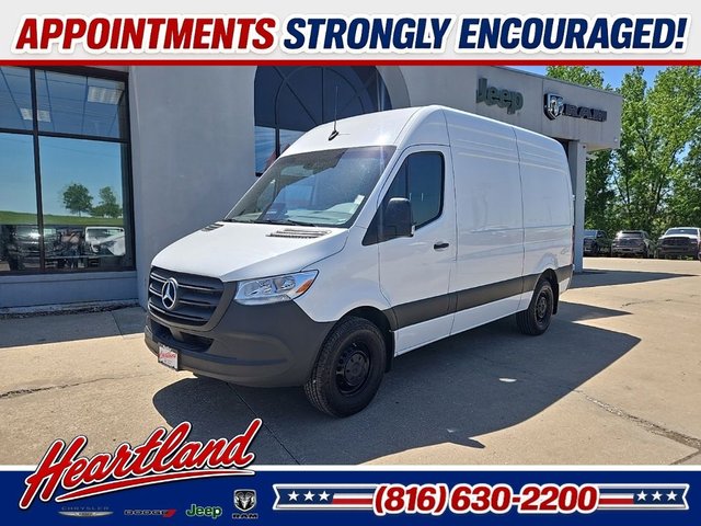 2025 Mercedes-Benz Sprinter 2500 Cargo 144 WB