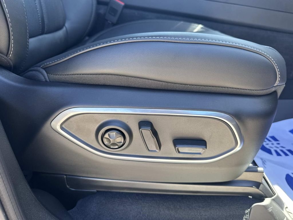 New 2026 High Gloss Black Jeep Upland image 29