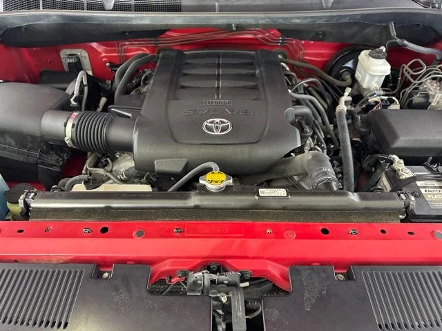 Used 2014 Red Toyota Limited image 22