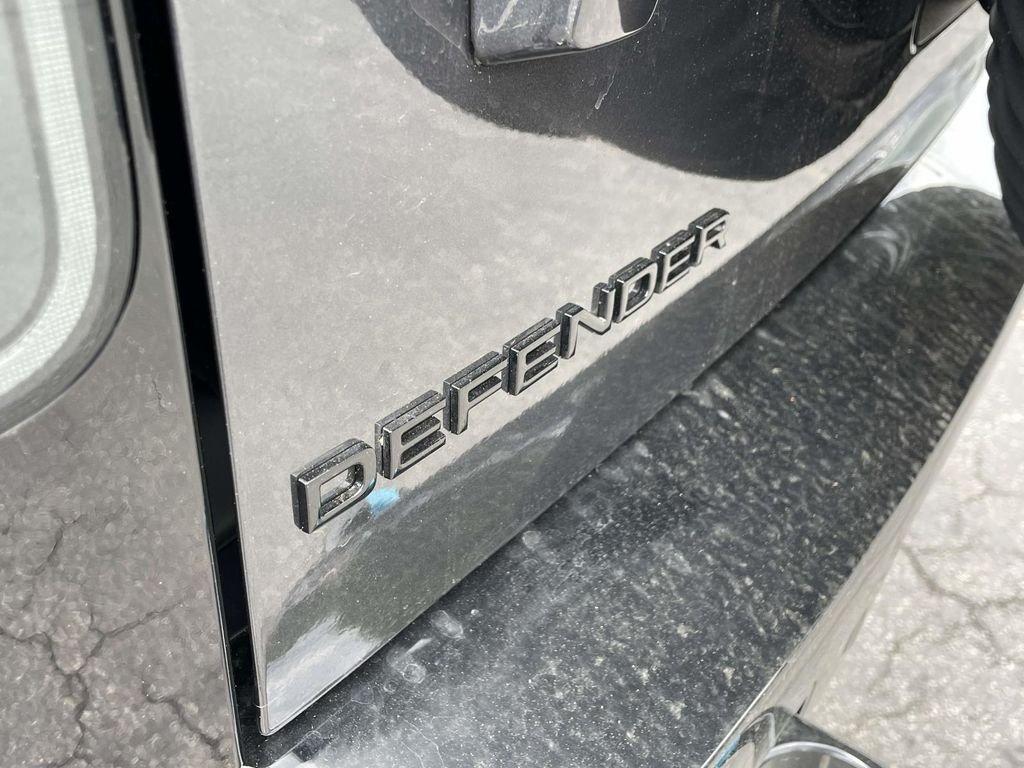 New 2026 Carpathian Grey Land Rover V8 image 8