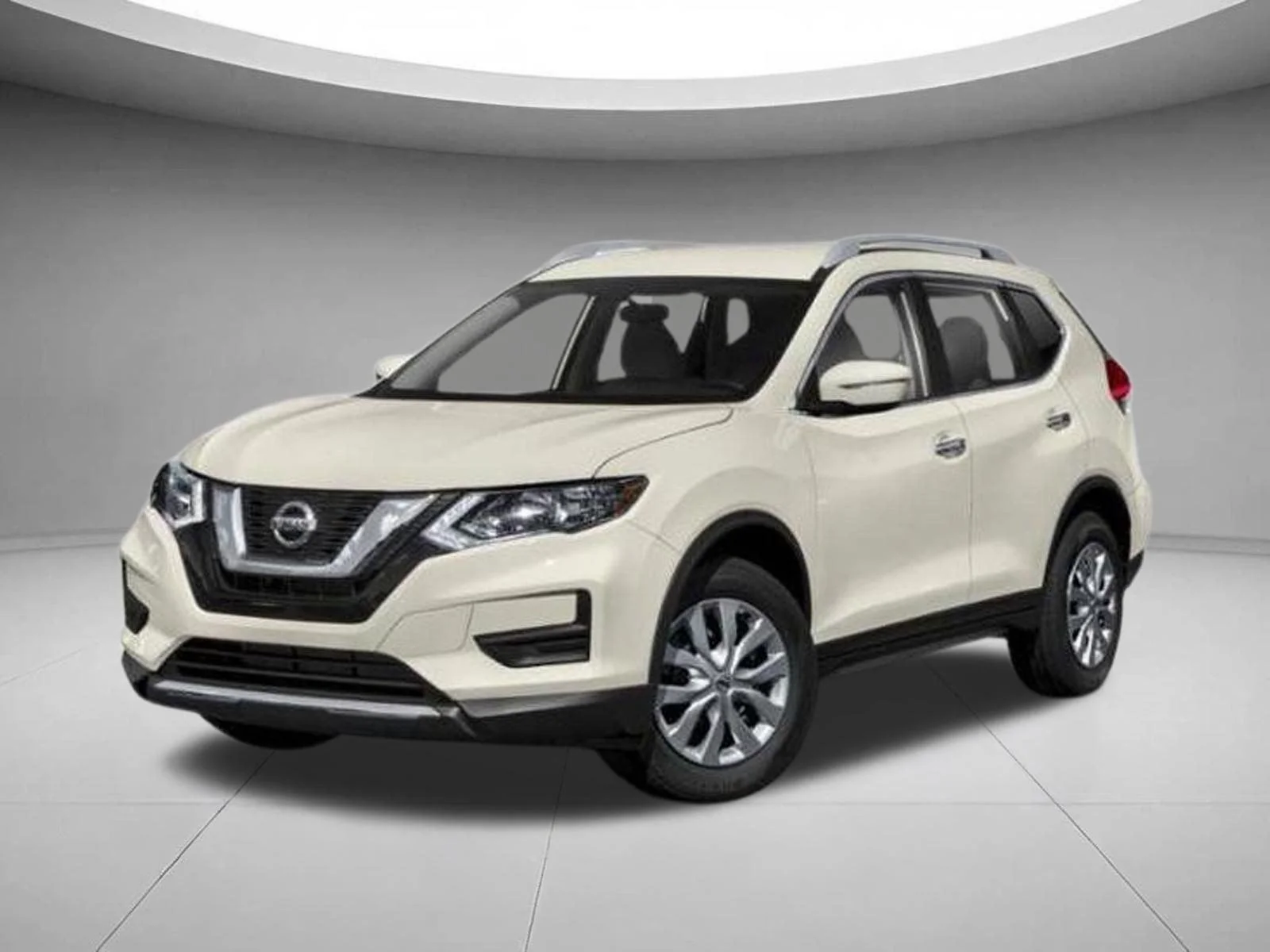 Used 2017 GUN METALLIC NISSAN  image 1