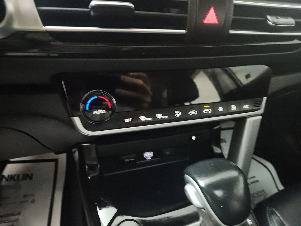 Used 2022 Gray Kia SX image 23