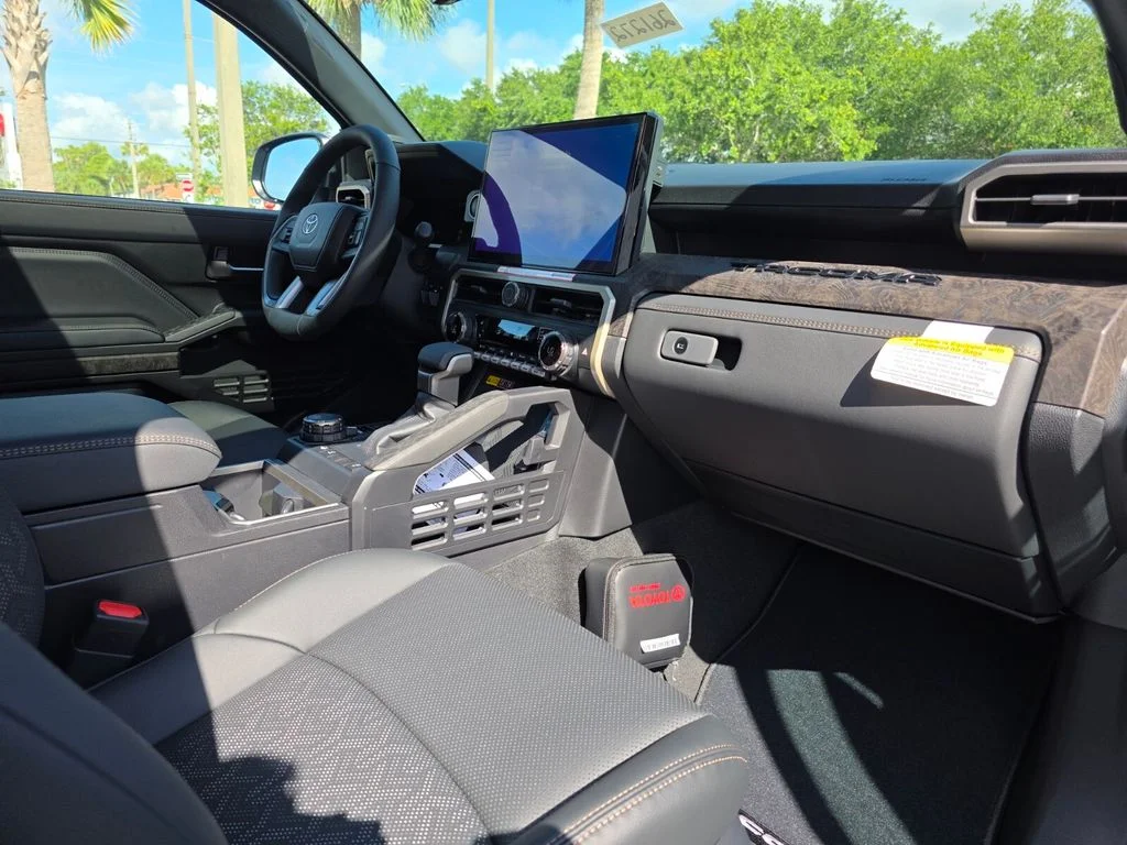2026 Toyota Tacoma Limited - Photo 13