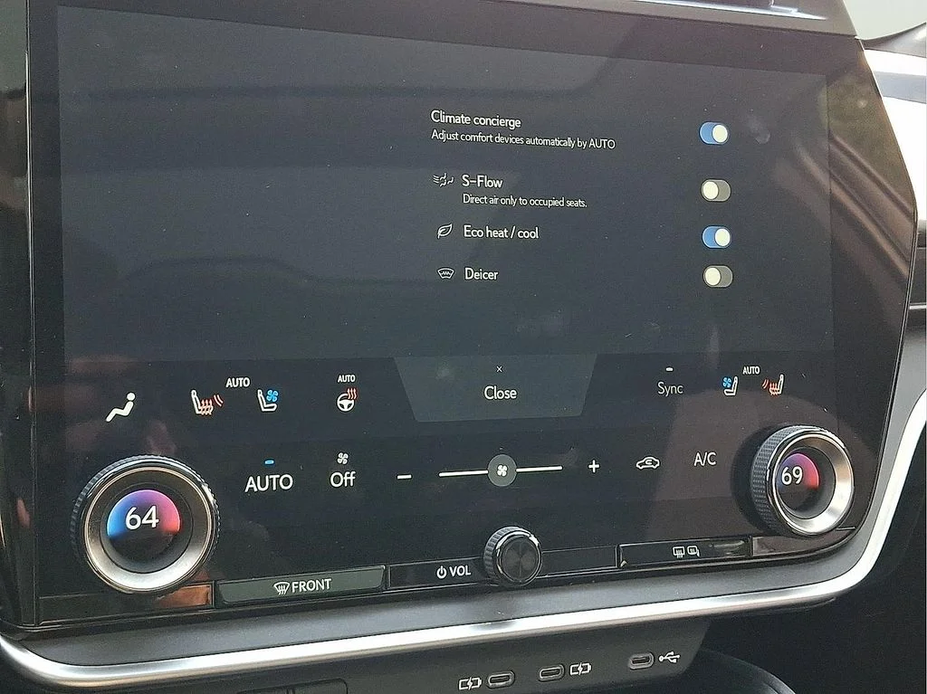 Certified Used 2023 IRIDIUM Lexus 450e Luxury image 15