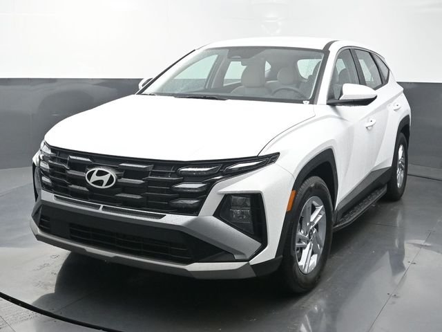 New 2026 White Hyundai SE FWD image 3