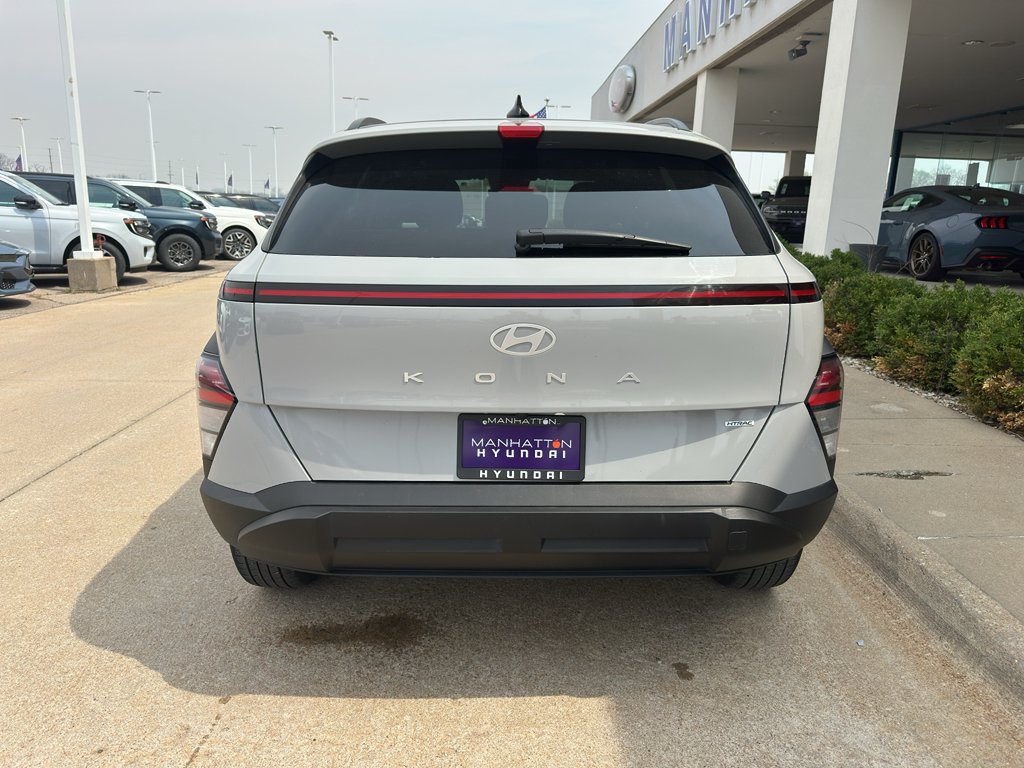 Used 2025 Cyber Gray Metallic Hyundai SEL image 9