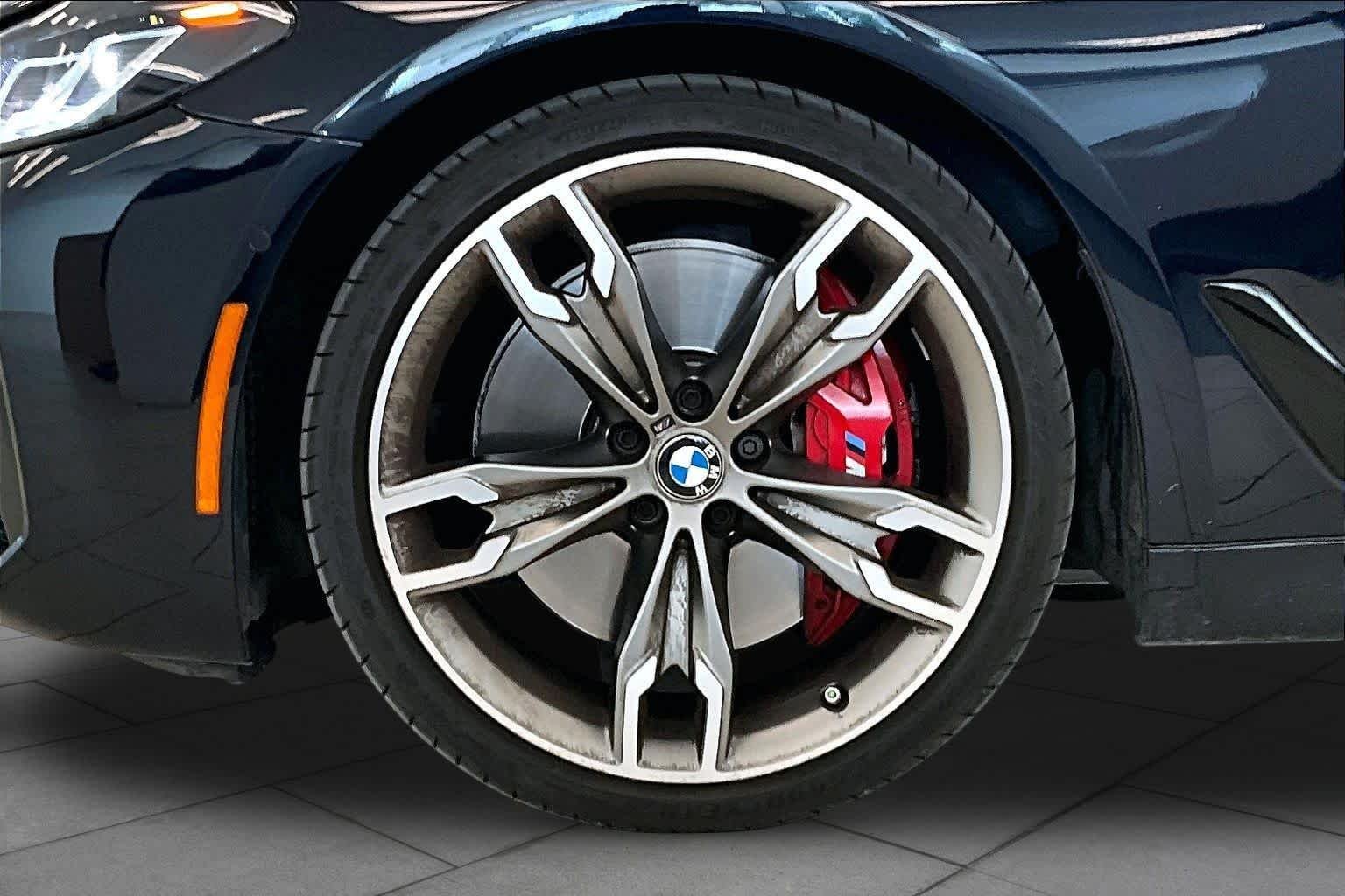 Used 2023 Carbon Black Metallic BMW M550i xDrive image 10
