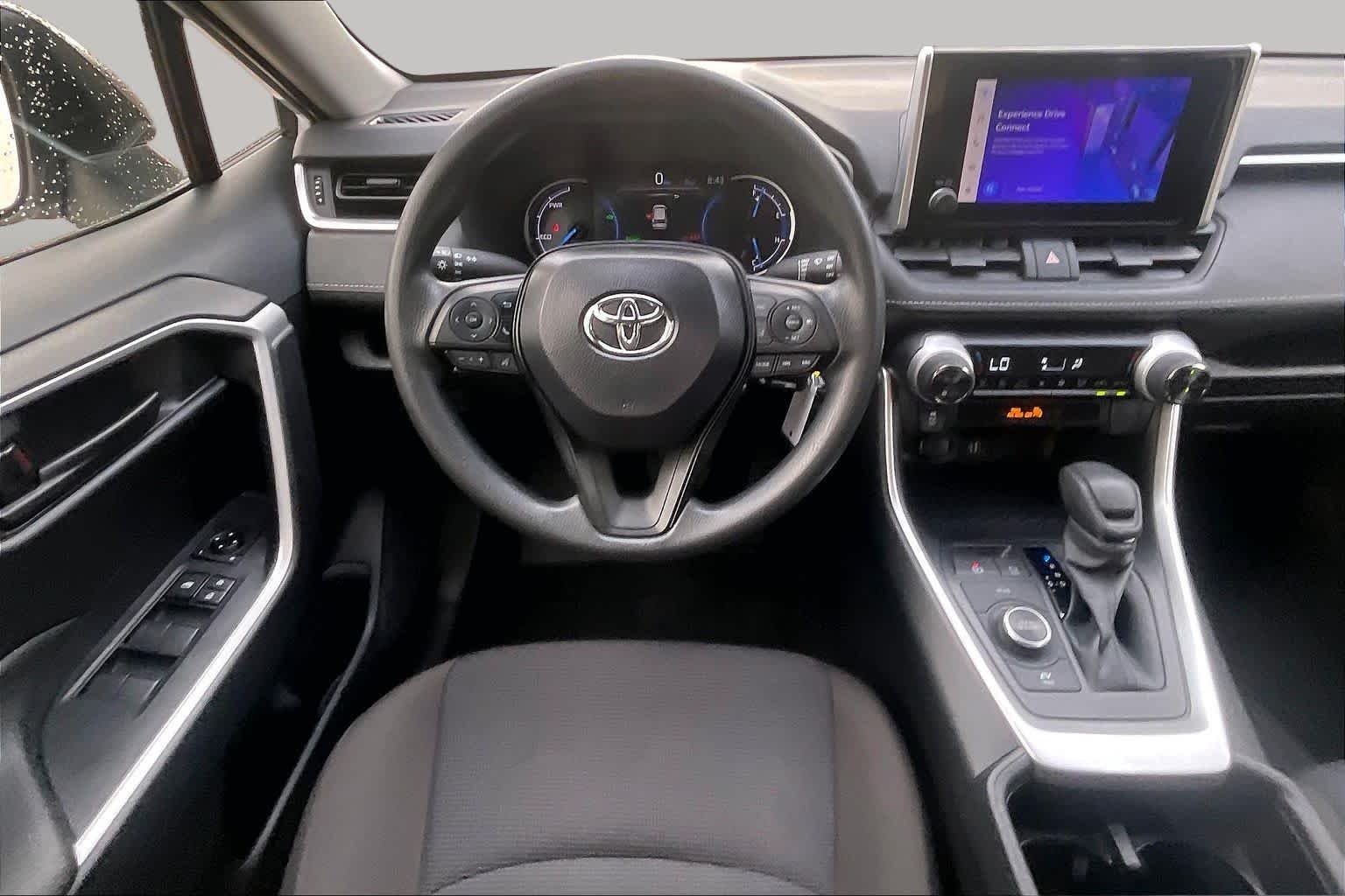 Used 2025 Ice Cap Toyota Hybrid LE image 6
