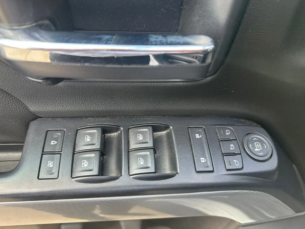 Used 2019 White Chevrolet LTZ image 8