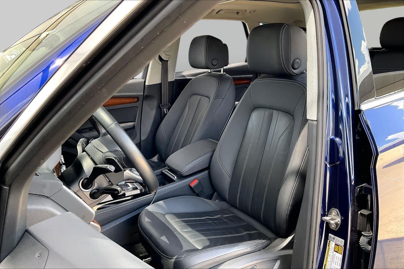 Used 2022 Navarra Blue Metallic Audi S line Premium Plus image 8