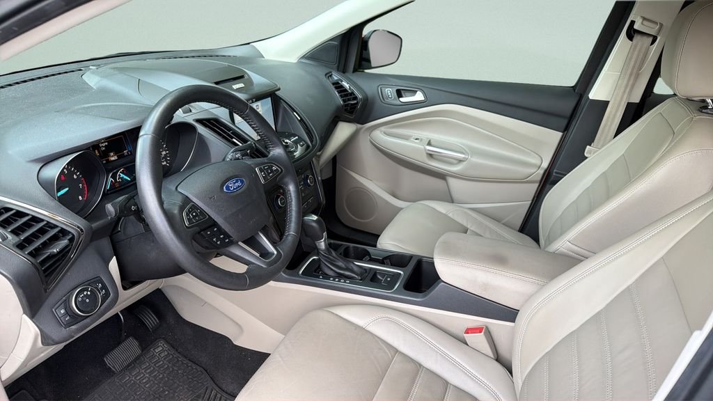 Used 2017 Red Ford Titanium image 29