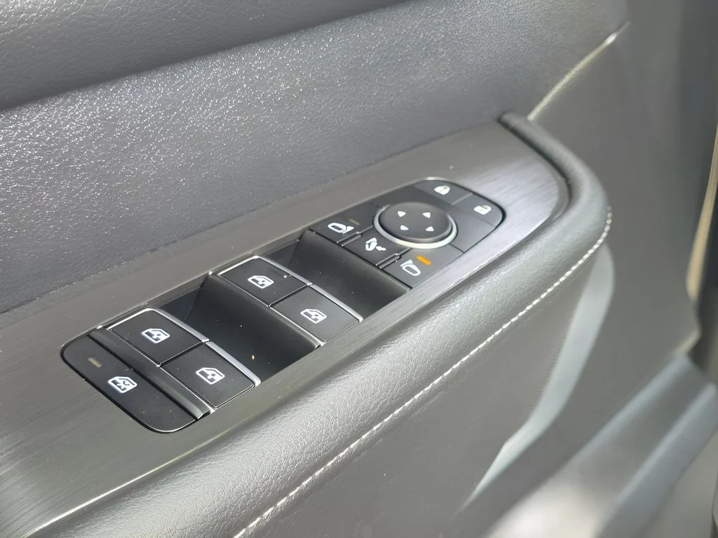 Used 2025 Gun Metallic Super Black Nissan Platinum Reserve image 20