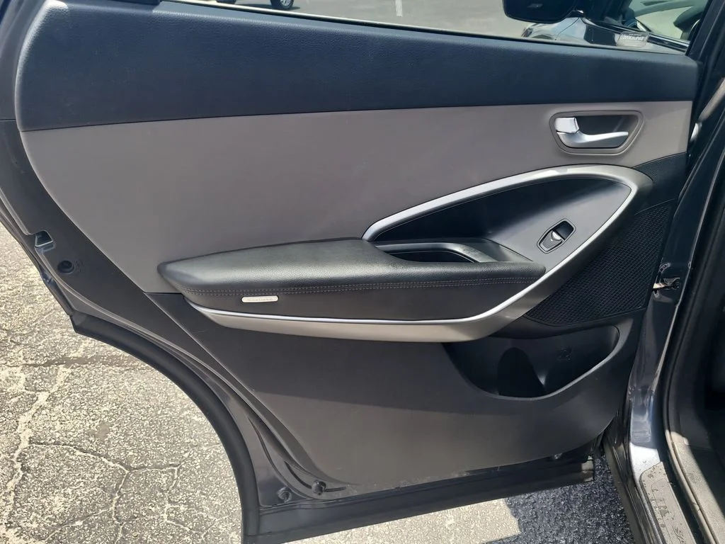 Certified Used 2017 Blue Hyundai SE image 8