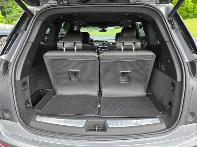 Used 2023 Argent Silver Metallic Cadillac Sport image 18