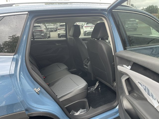 New 2026 Monterey Blue Pearl Volkswagen 2.0T SE image 9