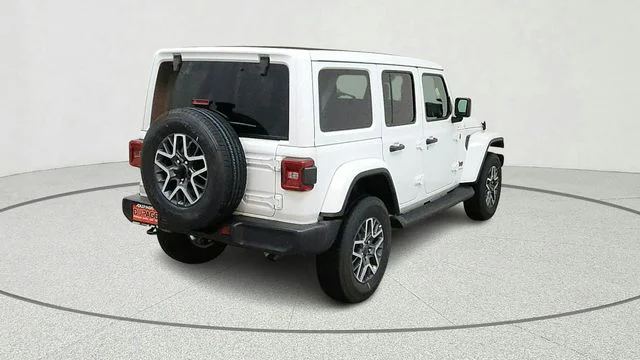New 2026 Bright White Clear-Coat Exterior Paint Jeep Sahara image 9