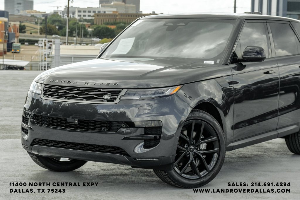 New 2026 Carpathian Gray Land Rover SE image 3