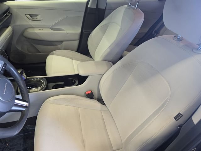 Used 2024 Black Hyundai SEL image 17