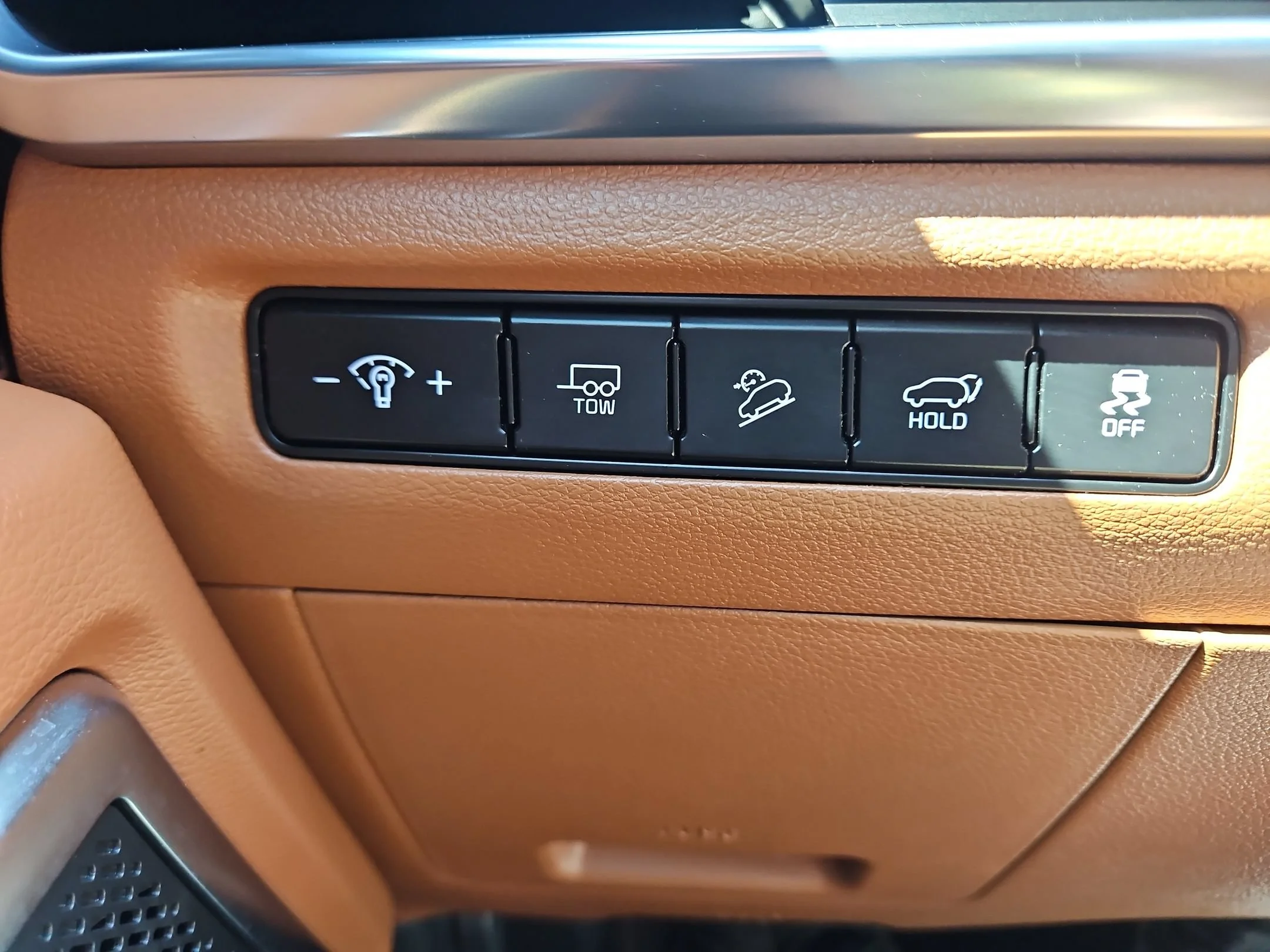 Used 2025 Panthera Metal Kia SX-Prestige X-Line image 26