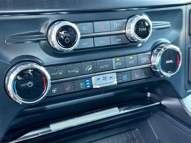 New 2025 Black Metallic Ford Tremor image 11