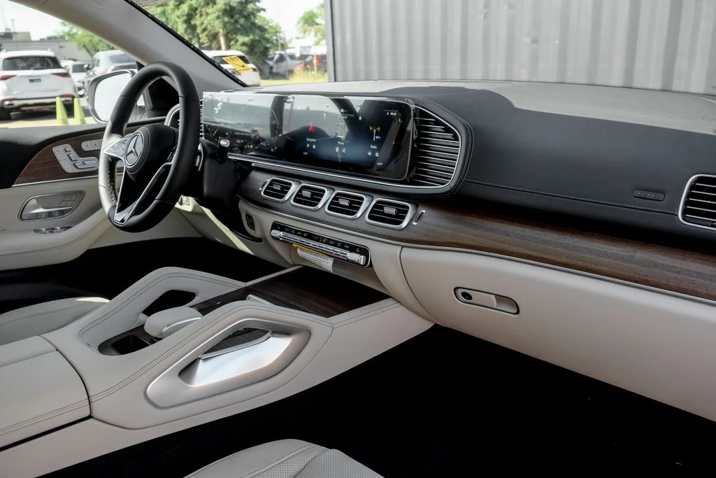New 2026 Polar White Mercedes-Benz GLE 450 Coupe image 23