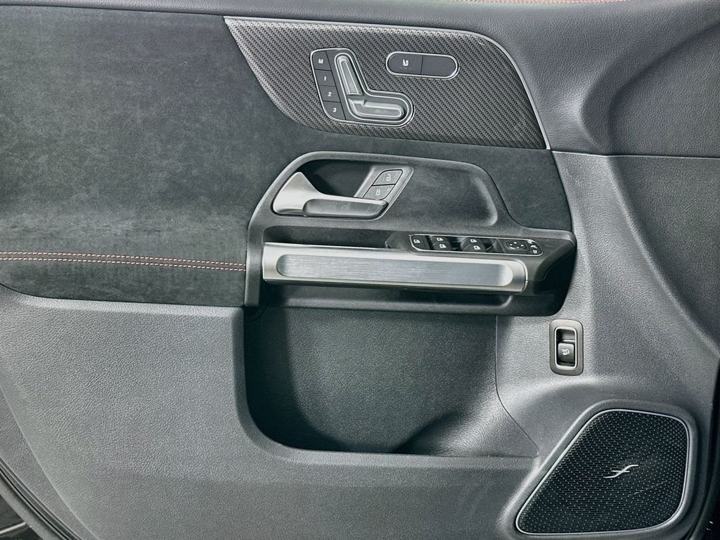 2026 Mercedes-Benz GLB AMG GLB 35 - Photo 17