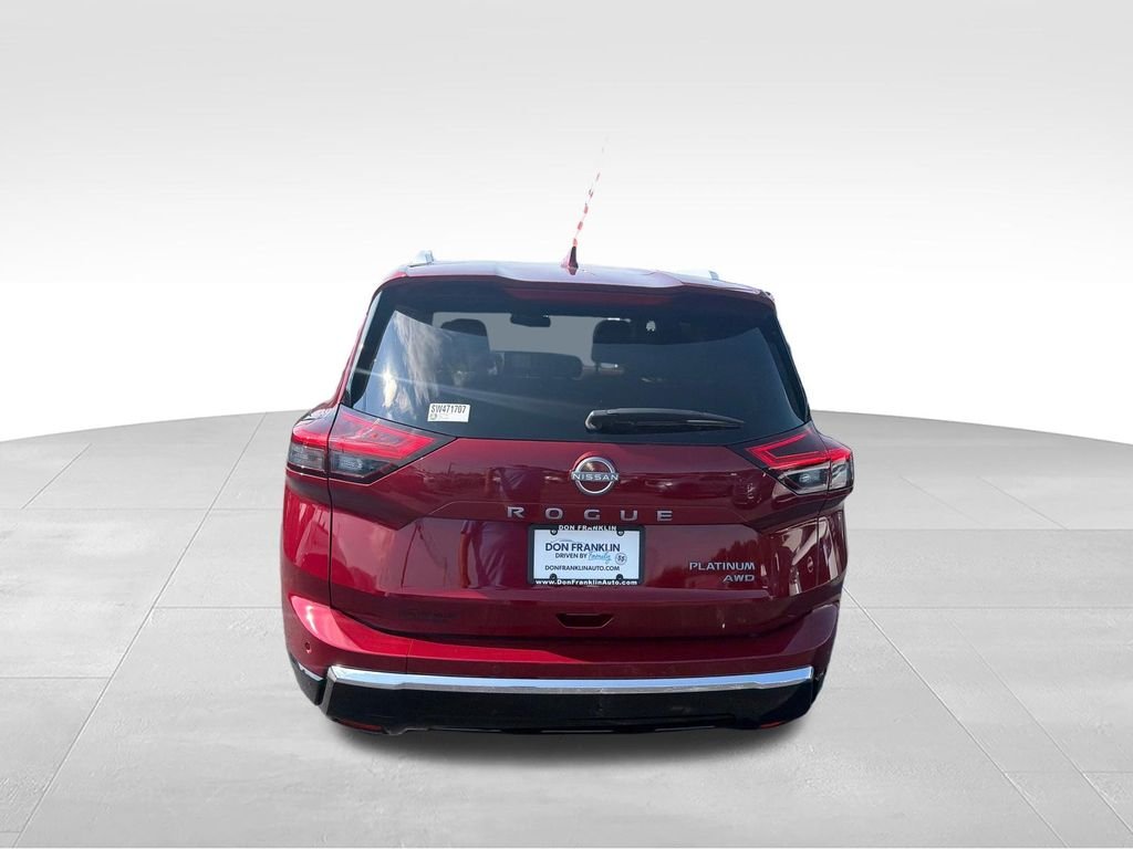 Used 2025 Red Nissan Platinum image 4