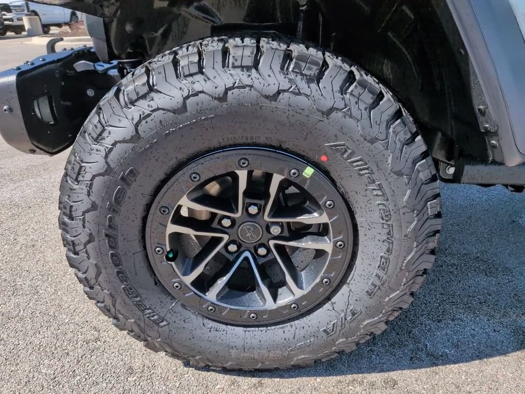 New 2026 Anvil Clear-Coat Exterior Paint Jeep Moab 392 image 14