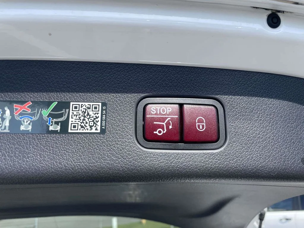 2024 Mercedes-Benz GLC GLC 300 - Photo 47