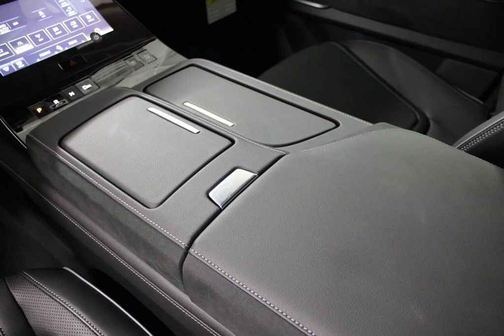 New 2025 GRAND BLUE INFINITI LUXE image 36