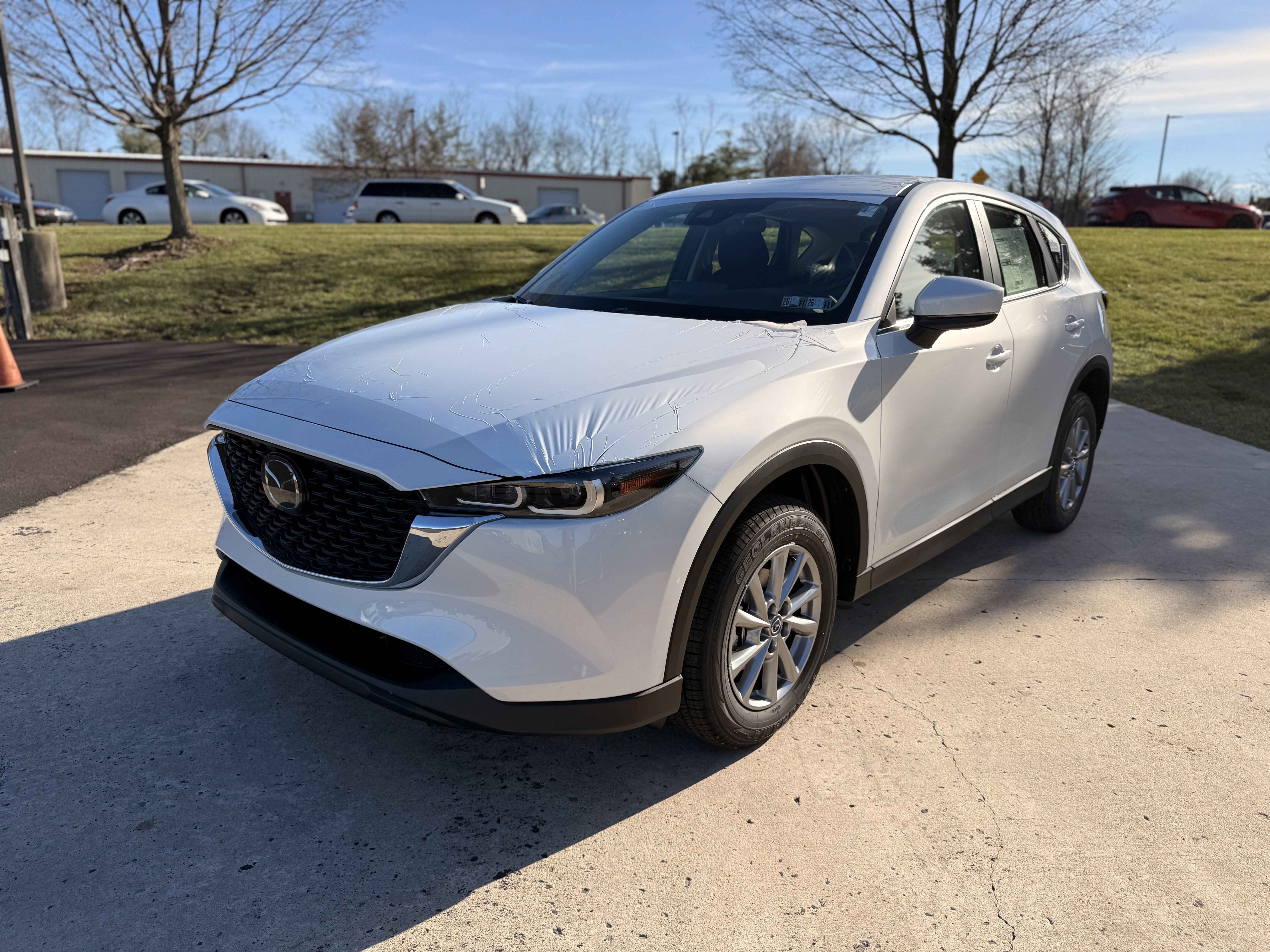 2025 Mazda CX-5 S - Photo 9