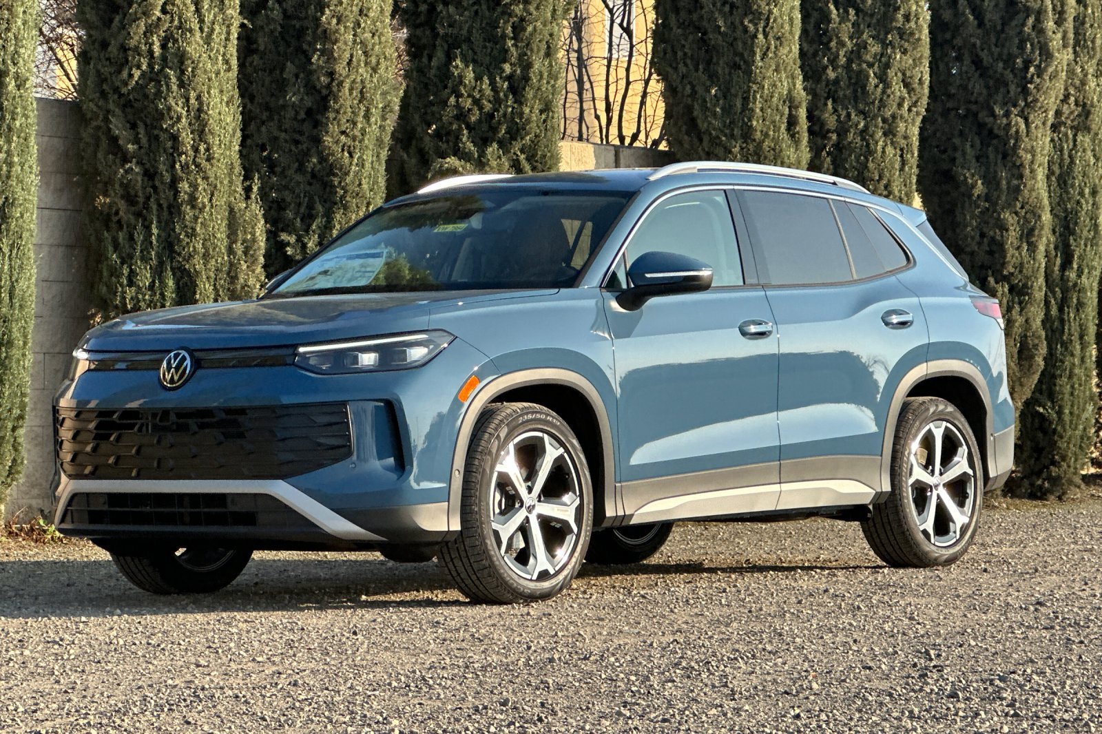 New 2026 Monterey Blue Pearl Volkswagen SE image 8