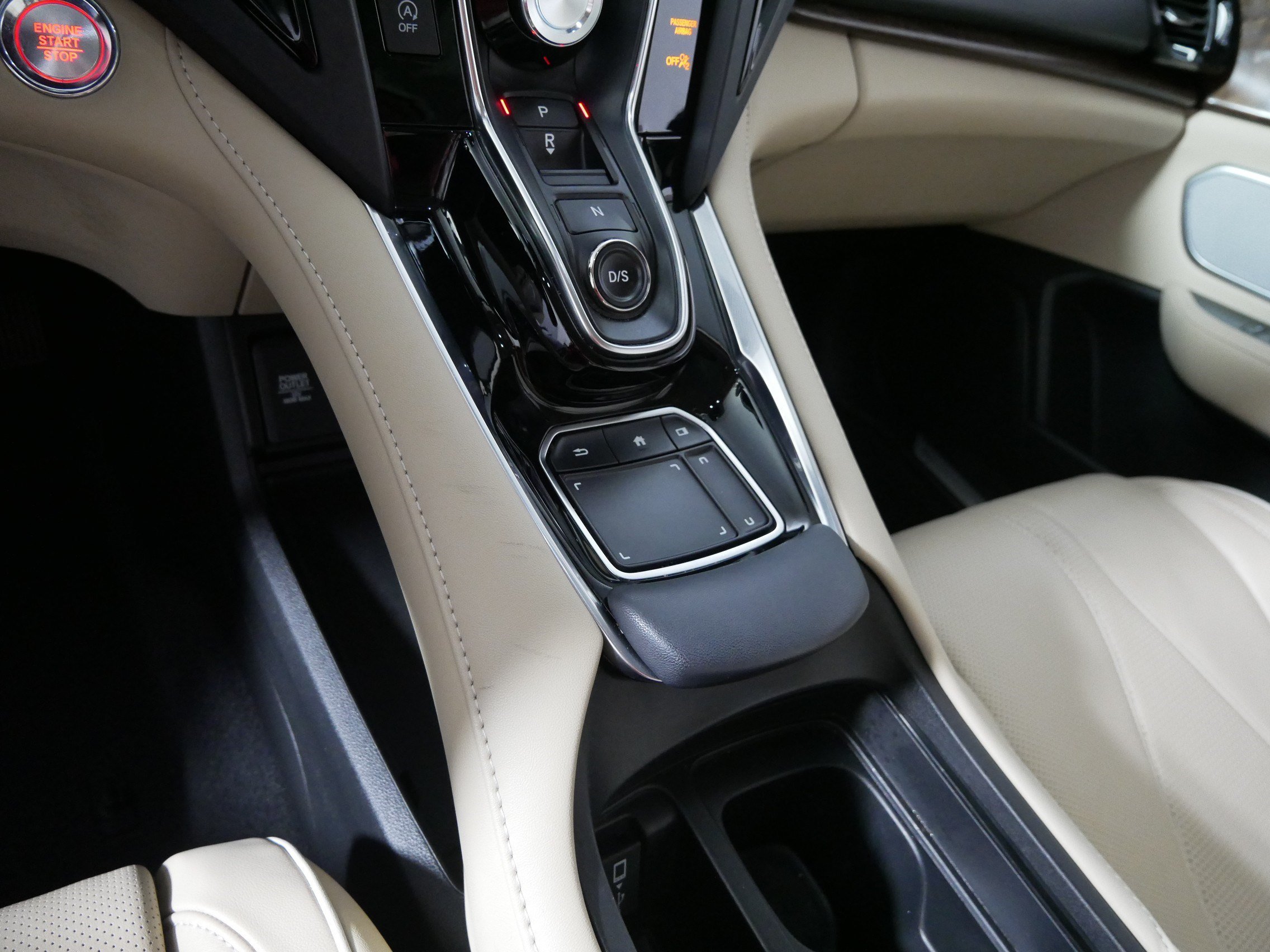 Used 2020 Canyon Bronze Metallic Acura w/Advance Pkg image 24