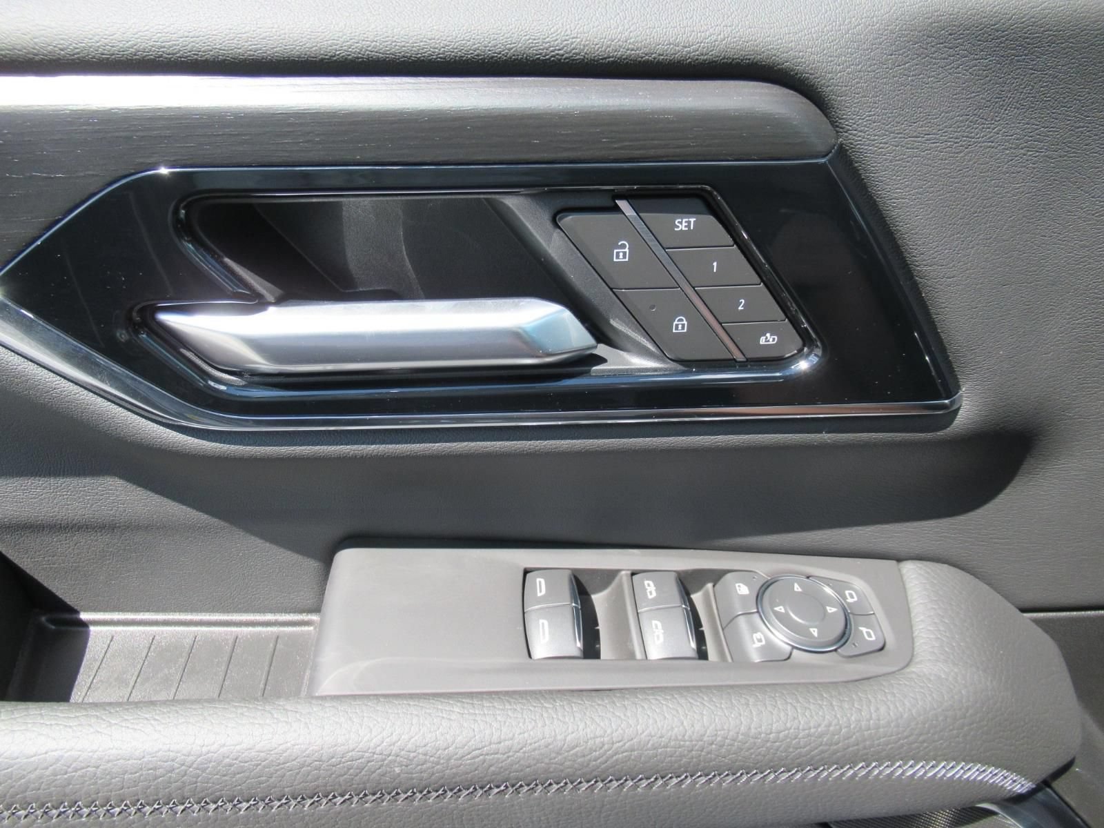 2026 GMC Yukon Denali - Photo 22