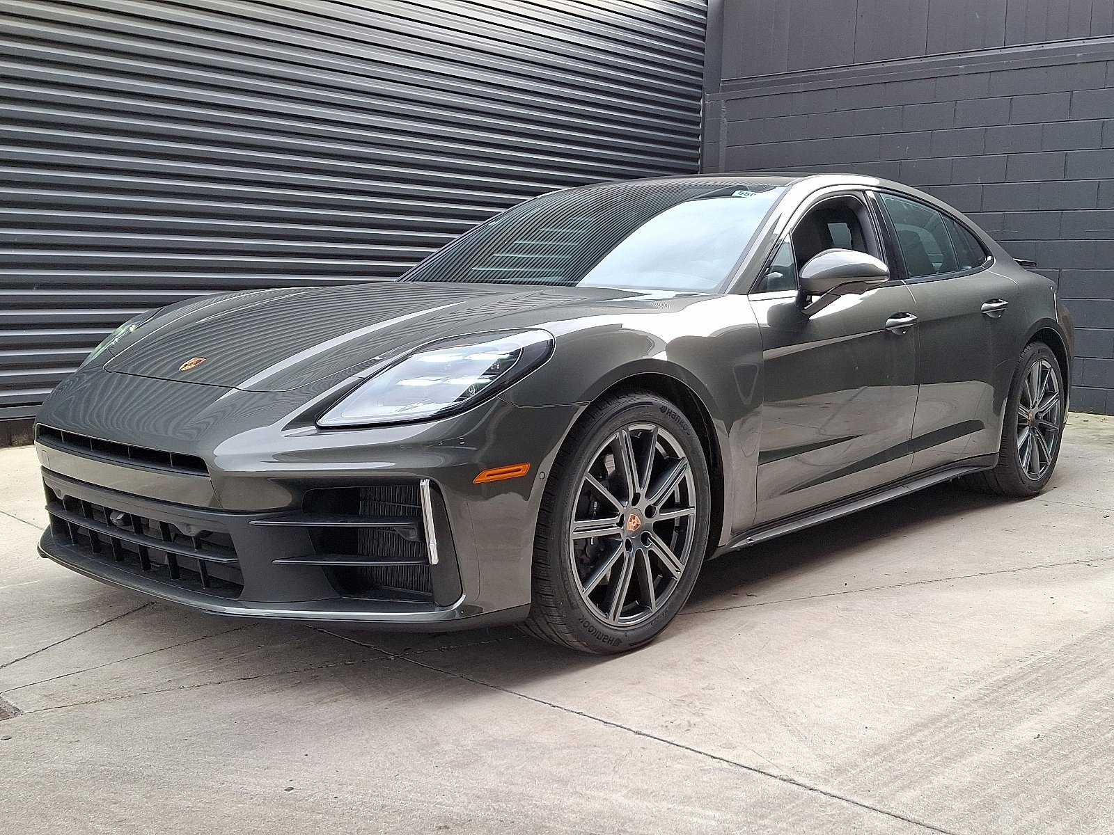 2026 Porsche Panamera Base