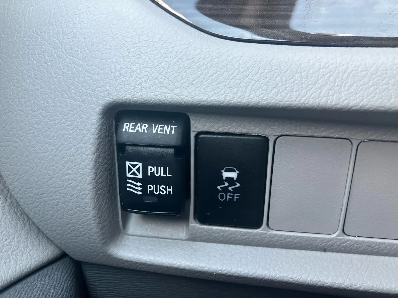 Used 2020 Midnight Black Metallic Toyota XLE image 13