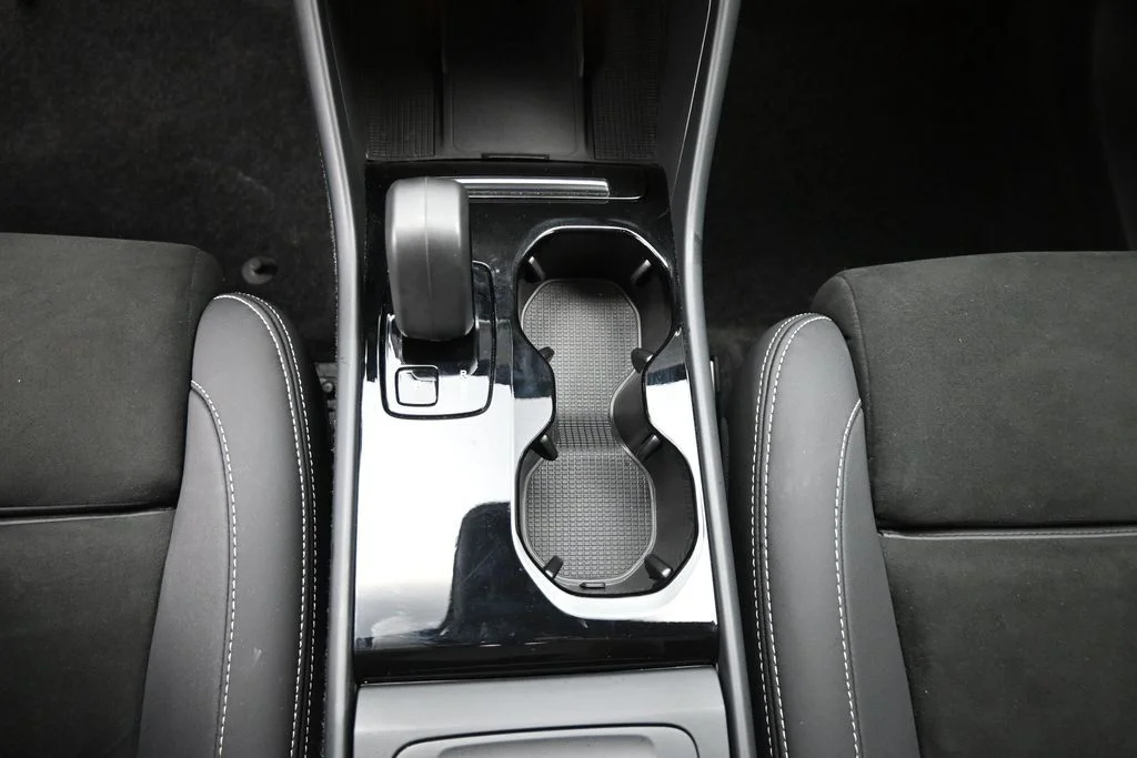 Certified Used 2023 Crystal White Volvo Plus image 12