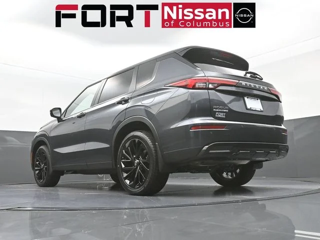 New 2026 Gray Nissan SL image 38
