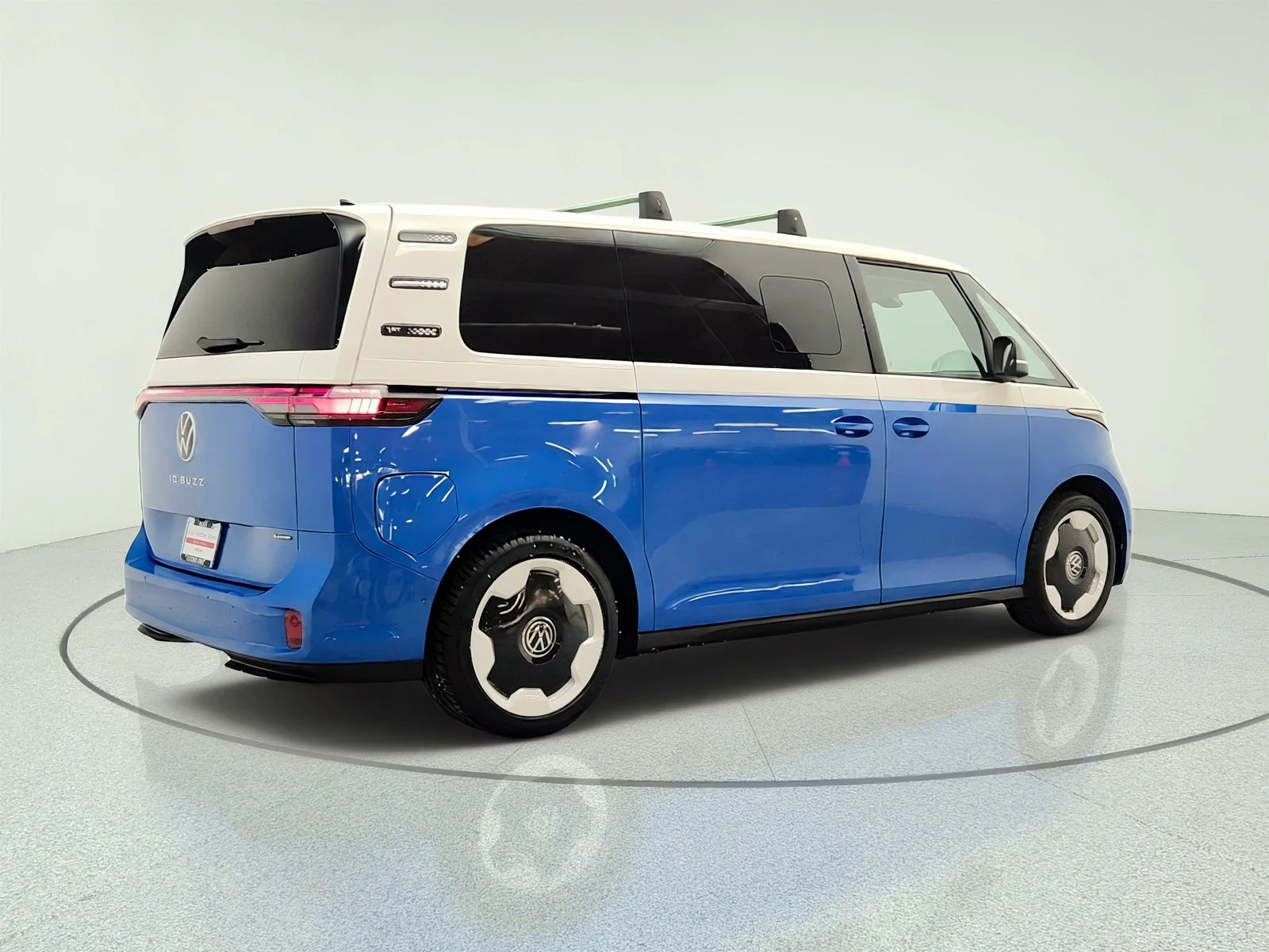 Used 2025 Cabana Blue Volkswagen 1st Edition 4MOTION w/Two-Tone image 5