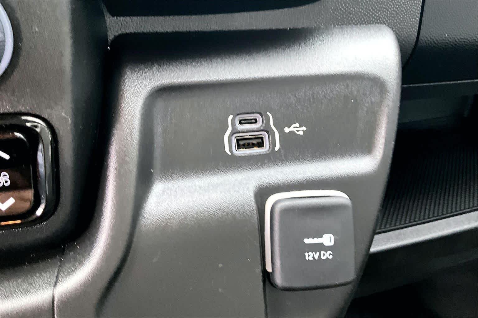 Used 2023 Bright White Clearcoat Ram  image 31