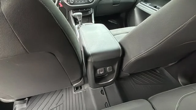 Used 2021 BLACK Chevrolet 2WD LT image 21
