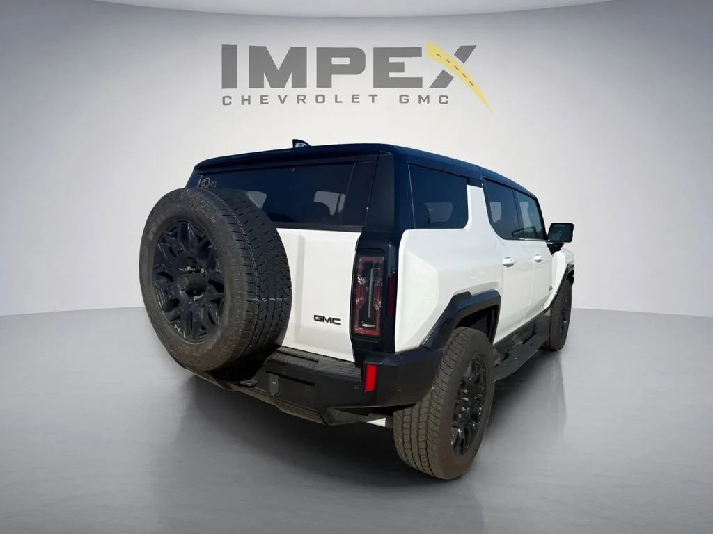 Used 2025 Interstellar White GMC 2X image 4